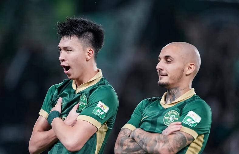 包含豪门对决！奥运会上演世纪大战的词条