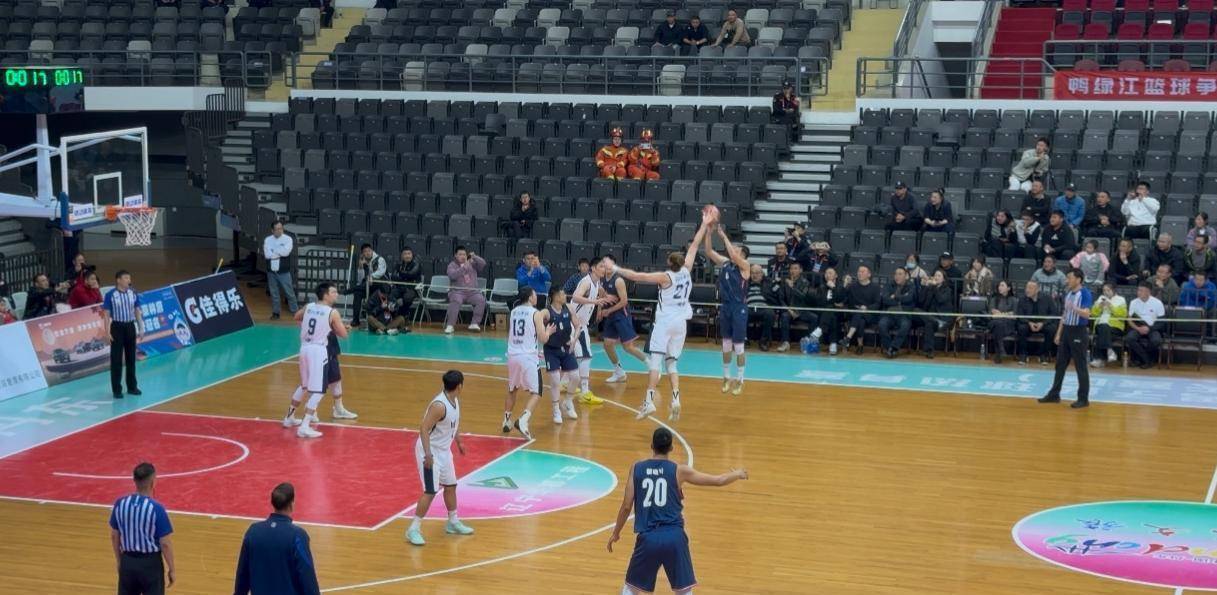 雷霆绝杀新疆队,胡金秋带队取胜的简单介绍 雷霆绝杀新疆队,胡金秋带队取胜的简单介绍