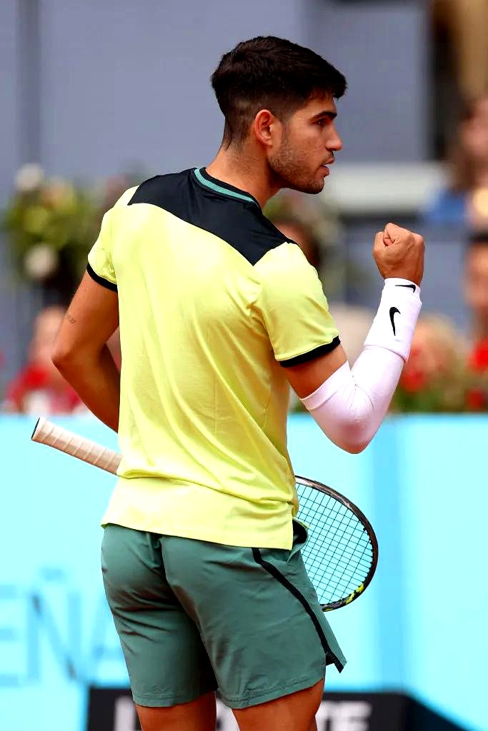 蒙特卡洛大师赛险胜美网，阿尔卡拉斯关键制胜