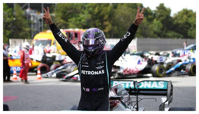 红牛二队逆转迈凯伦，汉密尔顿扛起全队