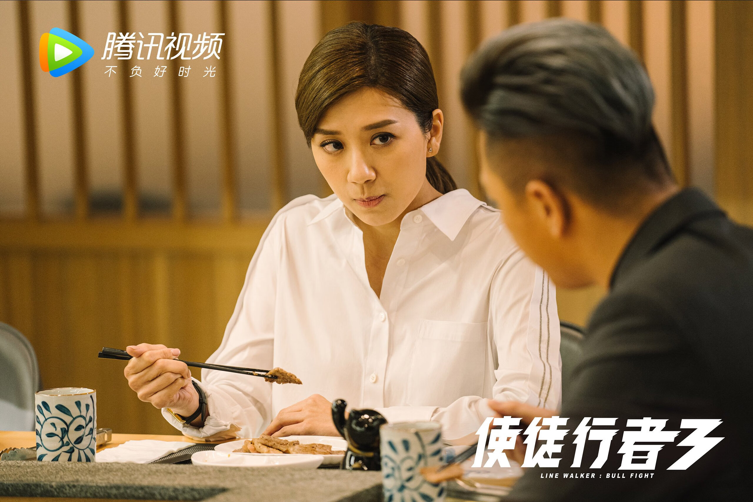 从精密仪器到手术刀，解析红牛车队如何用系统性能精准切割哈斯防线，塞恩斯成终极执行者