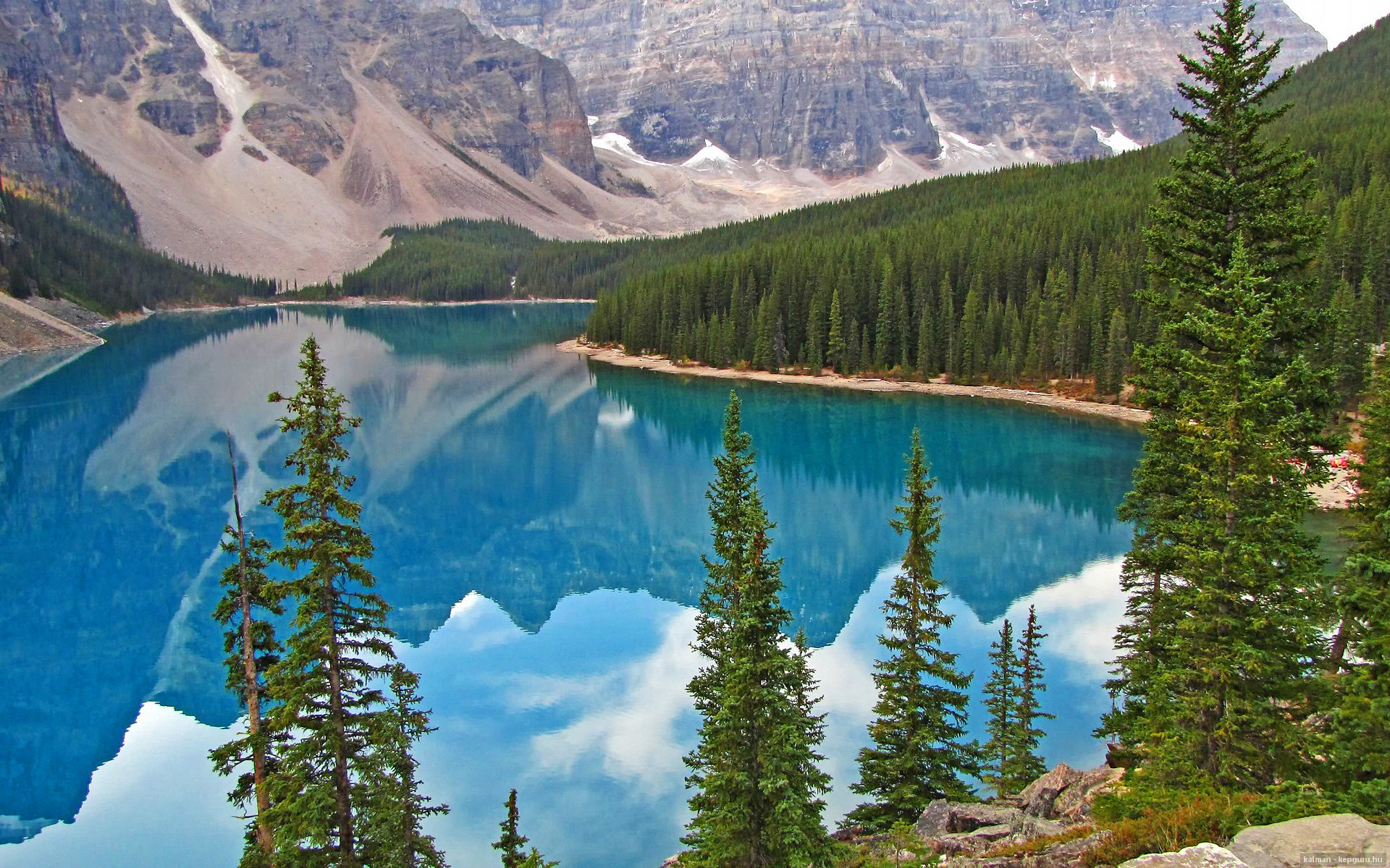 双城记，当浙江的集体主义遇见萨城的国王