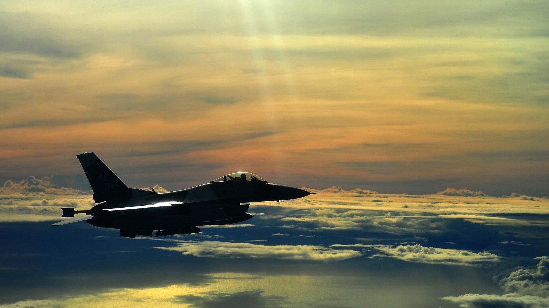 锋刃与鹿角,当德罗赞评满时,天山大雪已封路