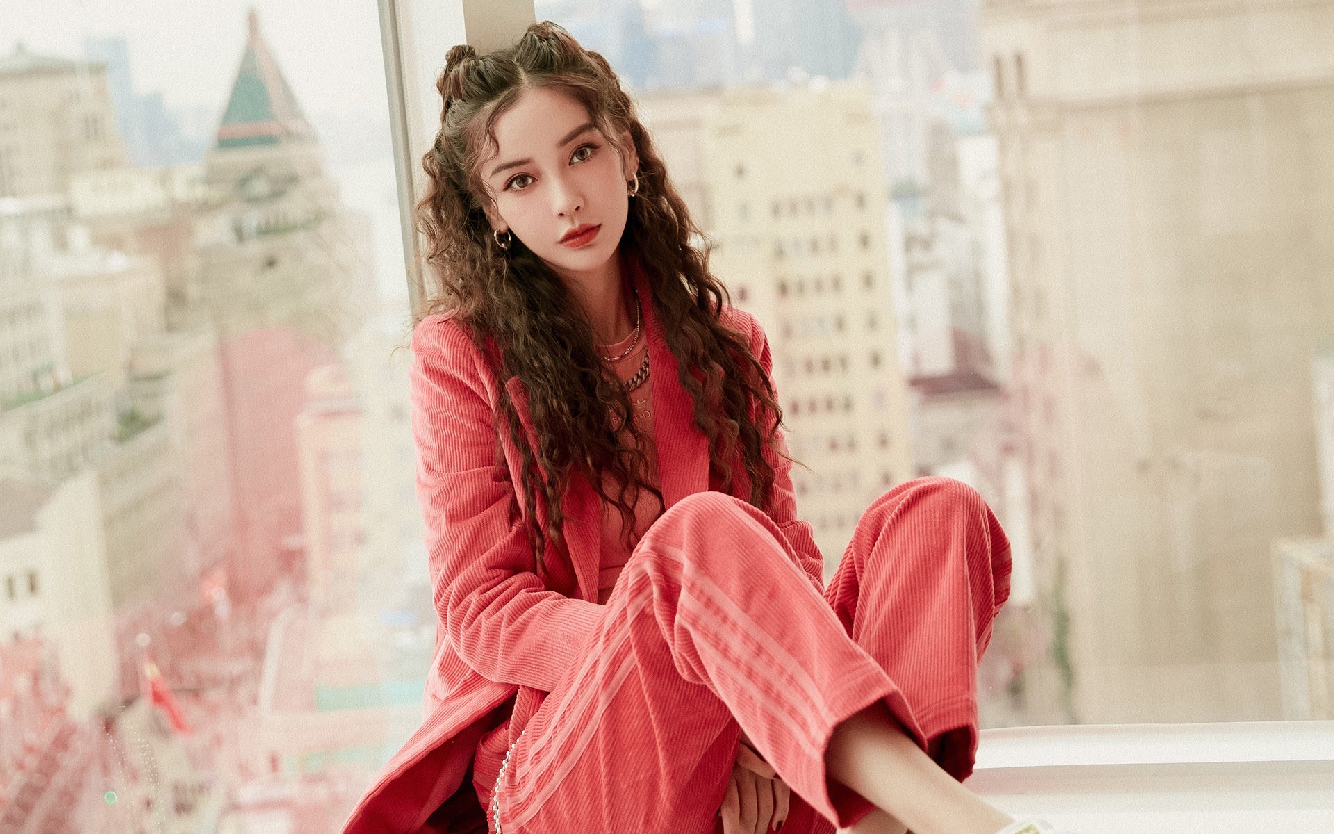 破晓时分，南非历史性胜利与三笘薰的东亚魔术师时刻